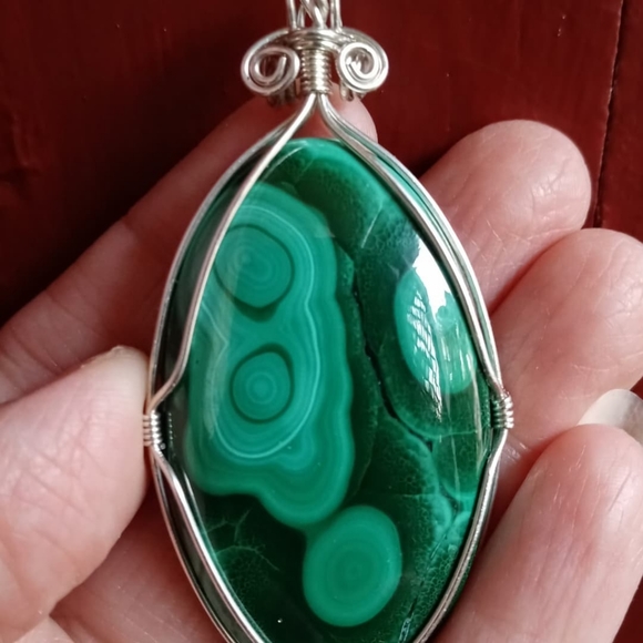 Malachite pendant in sterling - Picture 2 of 3
